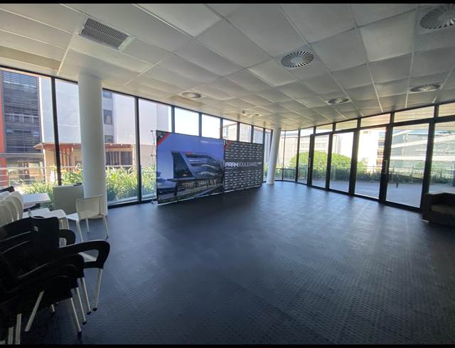 187M² OFFICE TO LET IN UMHLANGA RIDGE