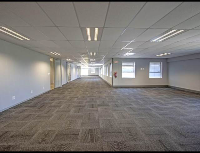 1,191M² OFFICE TO LET IN WOODMEAD