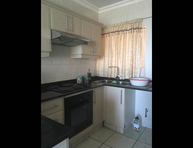 2 BEDROOM APARTMENT TO LET IN MANABA BEACH