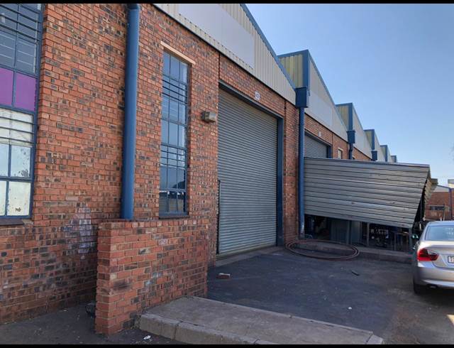 202M² WAREHOUSE TO LET IN ROBERTVILLE