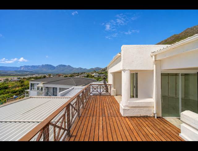 5 BEDROOM HOUSE TO LET IN MOUNTAINSIDE