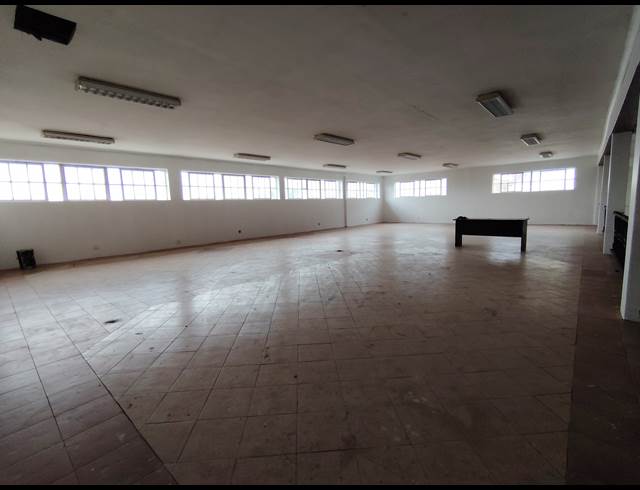 90M² WAREHOUSE TO LET IN TULISA PARK