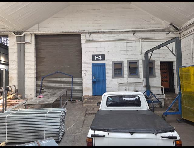 390M² MINI FACTORY TO LET IN HERIOTDALE