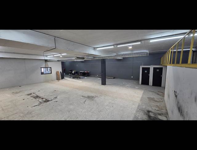 381M² RETAIL TO LET IN RIVERSIDE PARK