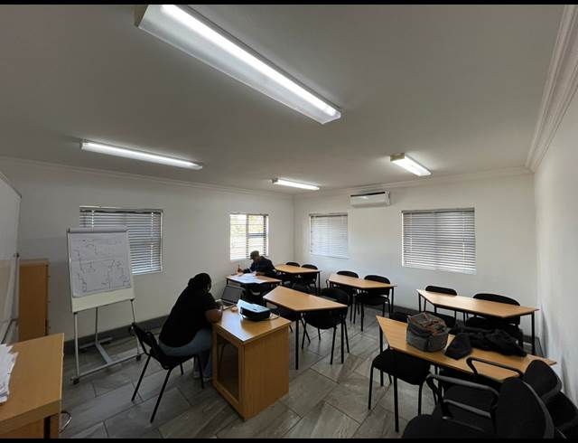 940M² WAREHOUSE TO LET IN DALPARK