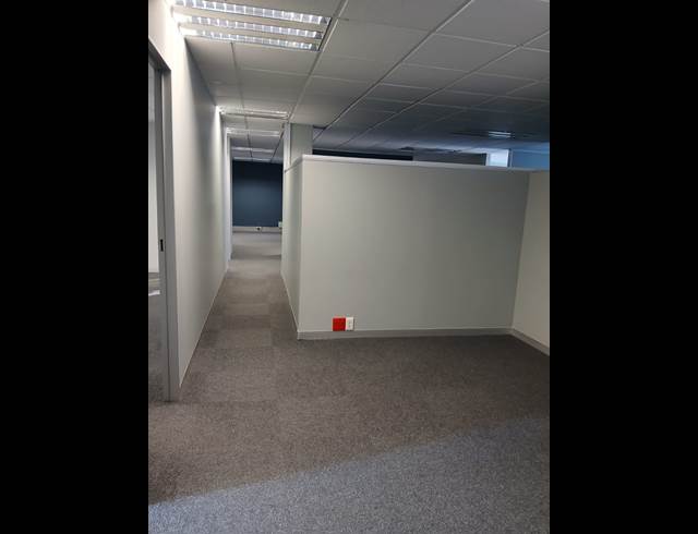 330M² OFFICE TO LET IN WESTVILLE