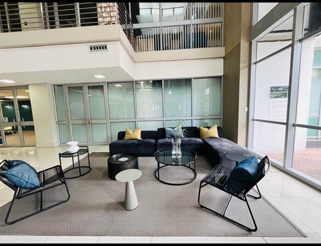 308M² OFFICE RENTED IN FOURWAYS