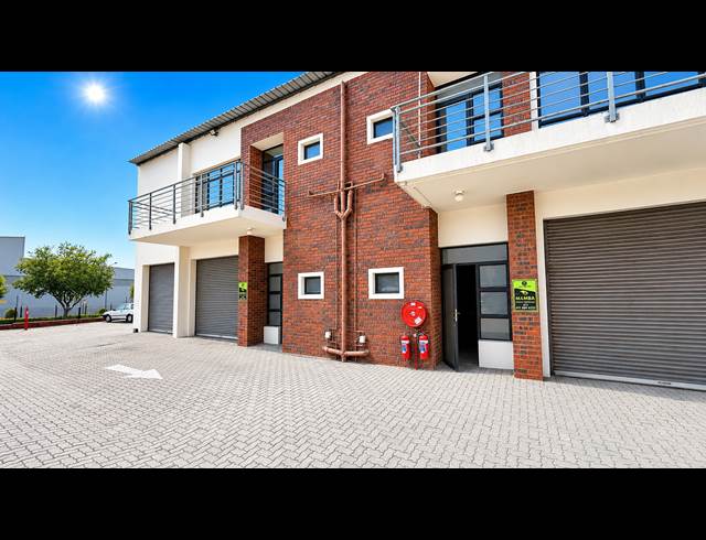 162M² WAREHOUSE TO LET IN TUNNEY