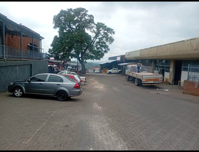 360M² RETAIL TO LET IN WHITE RIVER CENTRAL