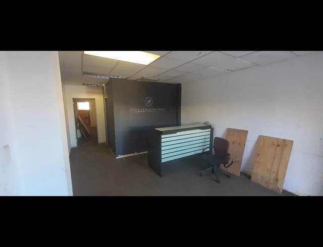 184M² OFFICE TO LET IN NORTH BEACH