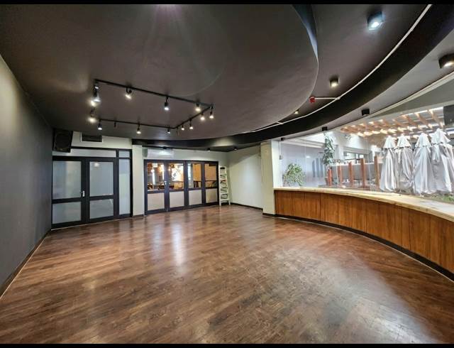 559M² RETAIL TO LET IN AURORA