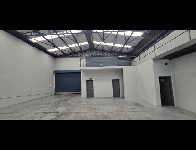 720M² WAREHOUSE TO LET IN RIVERSIDE PARK