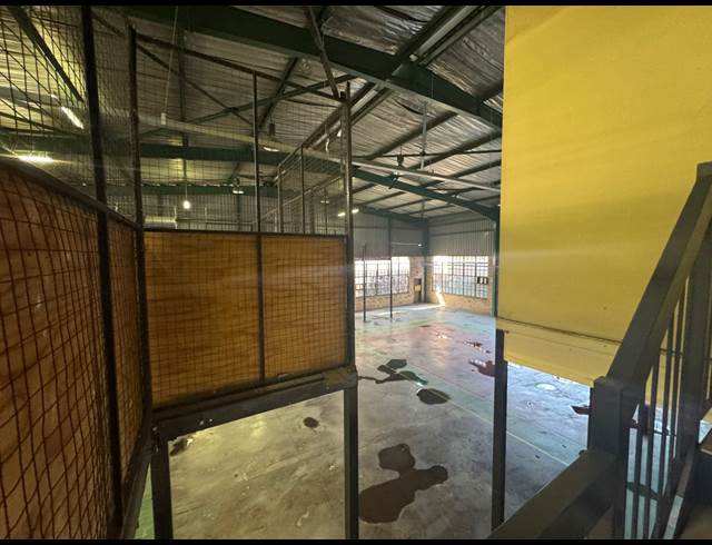 1,500M² WAREHOUSE TO LET IN AMALGAM