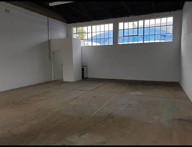 95M² WAREHOUSE TO LET IN WADEVILLE