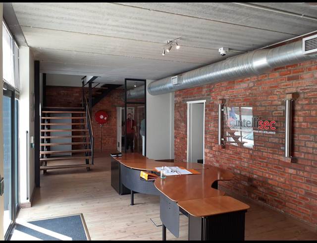 284M² OFFICE TO LET IN ATLAS GARDENS
