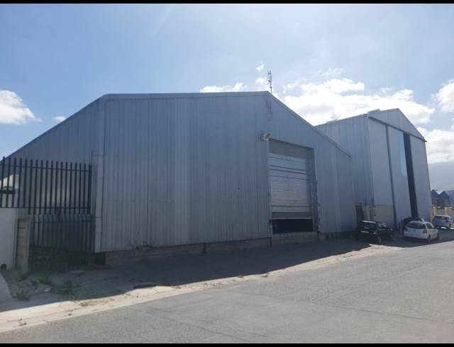3,000M² BUILDING TO LET IN BROADLANDS