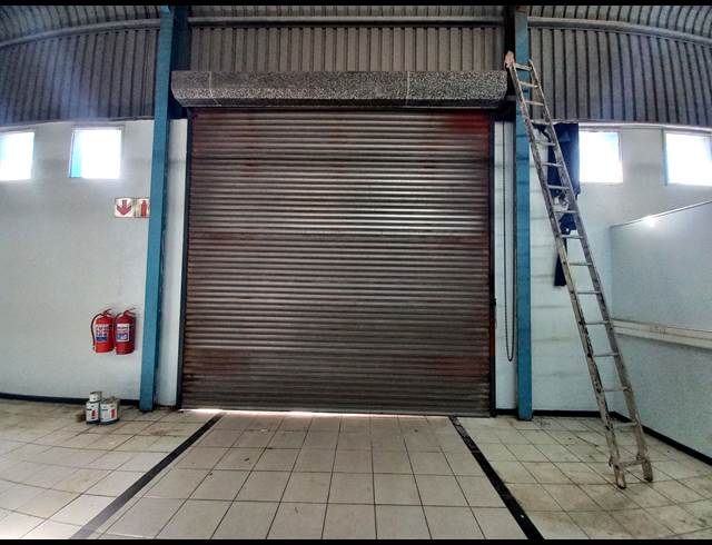 750M² WAREHOUSE TO LET IN WOODBROOK
