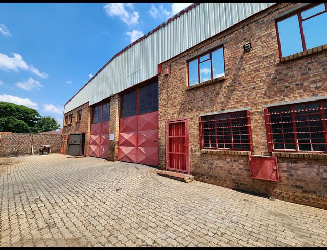 440M² WAREHOUSE RENTED IN DRIEHOEK
