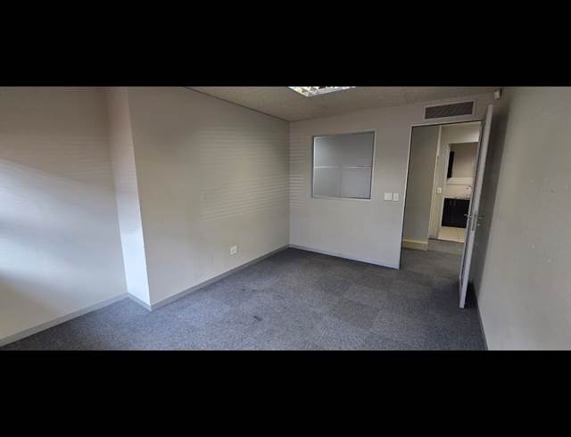 252M² OFFICE TO LET IN NELSPRUIT EXT 1