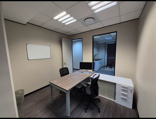 423M² OFFICE TO LET IN SANDTON CENTRAL