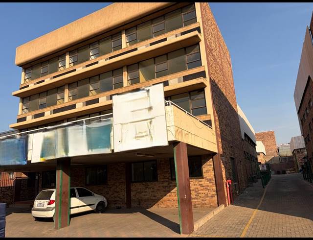1,000M² OFFICE TO LET IN PRETORIA WEST