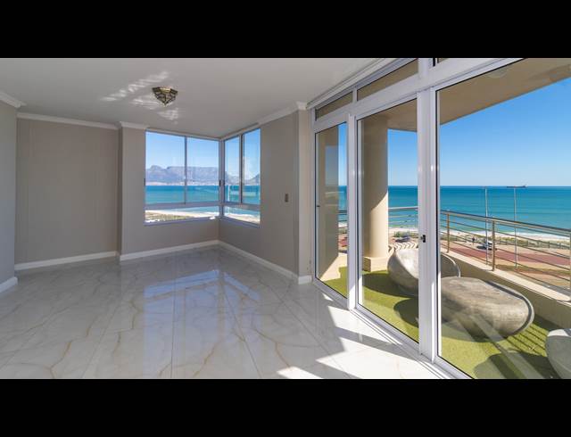 2 BEDROOM APARTMENT TO LET IN BEACHFRONT
