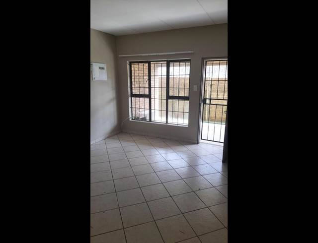 2 BEDROOM PROPERTY TO RENT IN ELSPARK