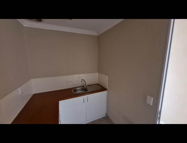 100M² OFFICE TO LET IN STEENBERG