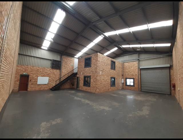 254M² WAREHOUSE TO LET IN PRINCESS AH