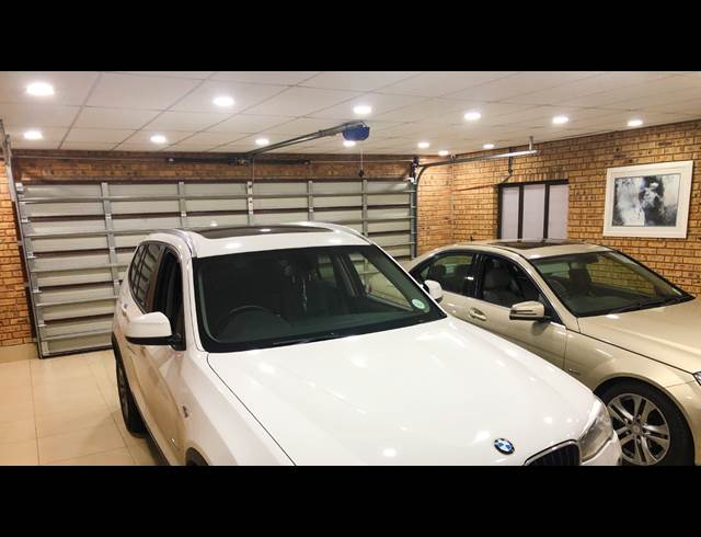 814M² WAREHOUSE TO LET IN TUNNEY