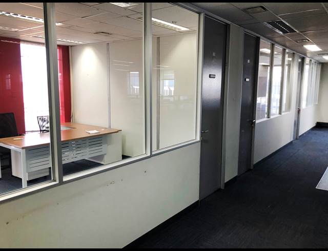 6,162M² OFFICE TO LET IN ISANDO