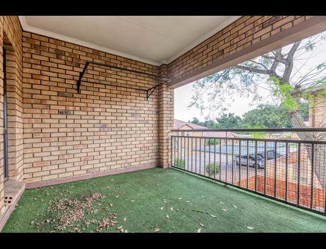 2 BEDROOM SECTIONAL TITLE TO LET IN FERNDALE