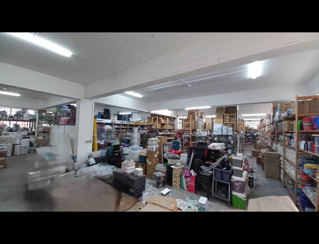 2,585M² BUILDING TO LET IN SALT RIVER