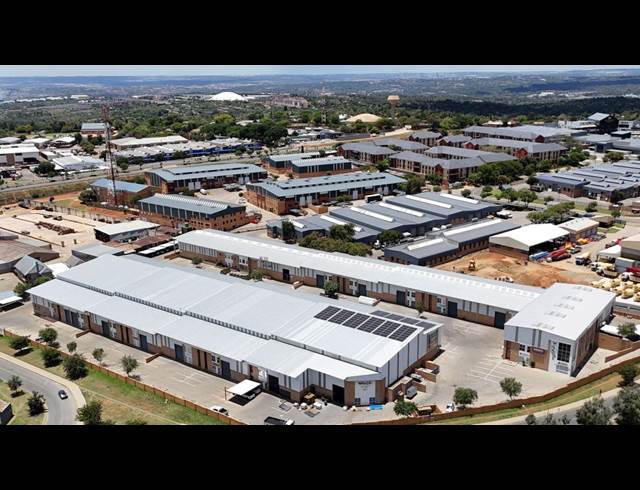 961M² WAREHOUSE TO LET IN LASER PARK