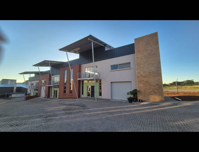 226M² WAREHOUSE TO LET IN RIVERSIDE PARK