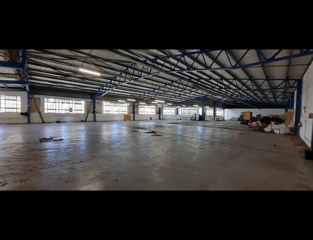 1,460M² WAREHOUSE TO LET IN PINETOWN CENTRAL