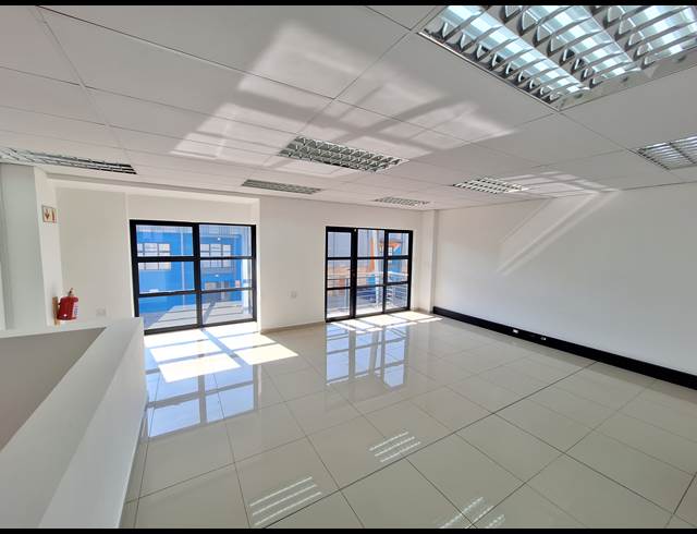 414M² WAREHOUSE TO LET IN KYA SANDS