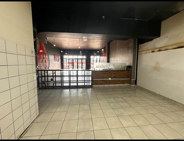 190M² RETAIL TO LET IN MODEL PARK