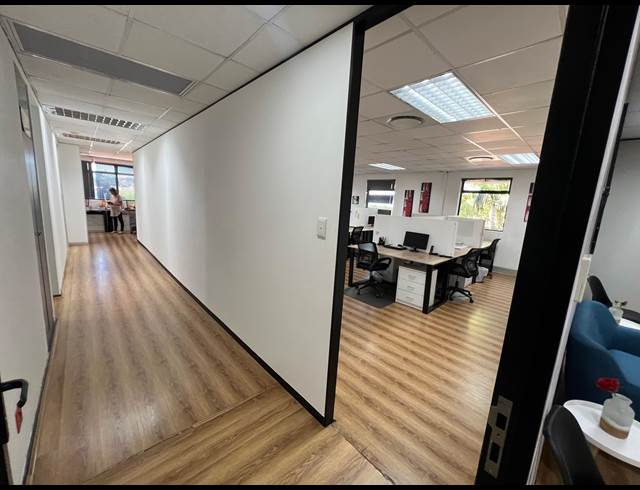 255M² OFFICE TO LET IN LA LUCIA RIDGE