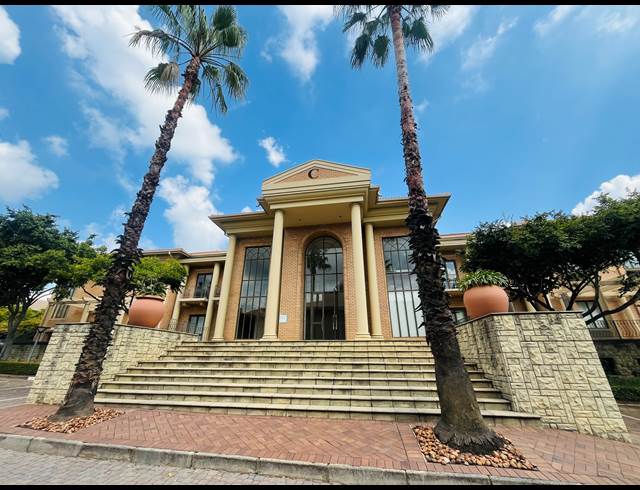 301M² OFFICE TO LET IN BRYANSTON