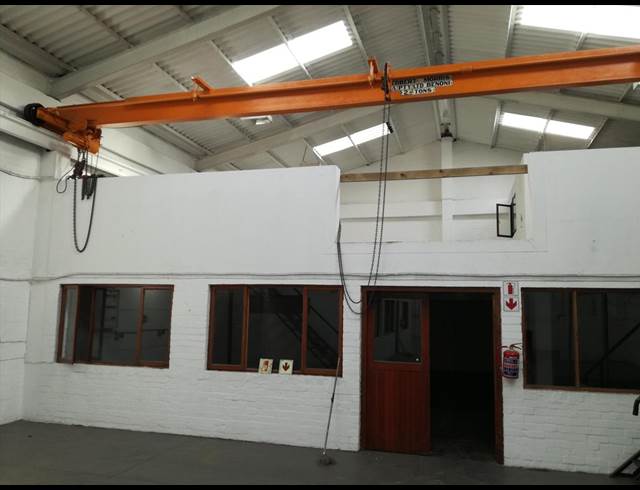 400M² WAREHOUSE TO LET IN SALT RIVER