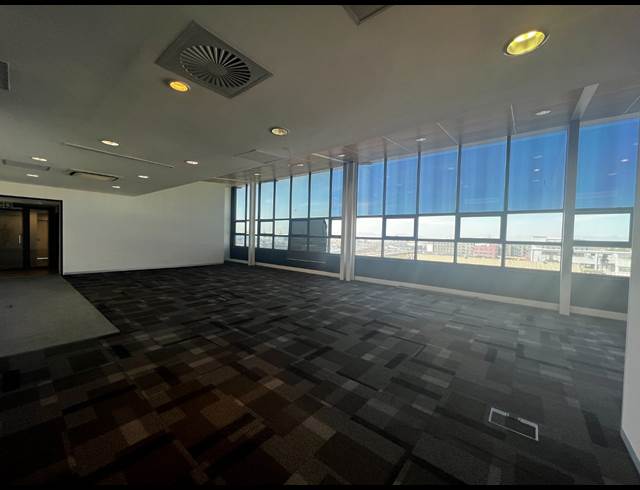 403M² OFFICE TO LET IN WOODSTOCK