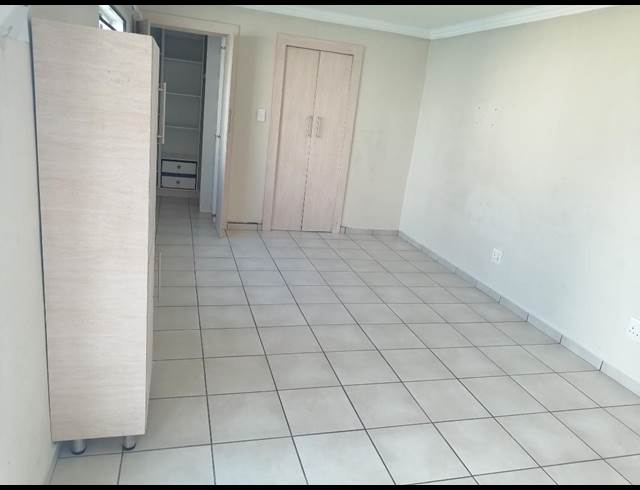 1 bed property to rent in MONDEOR