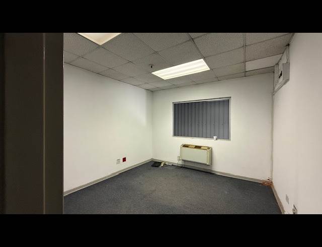 3,500M² WAREHOUSE TO LET IN SPRINGFIELD PARK