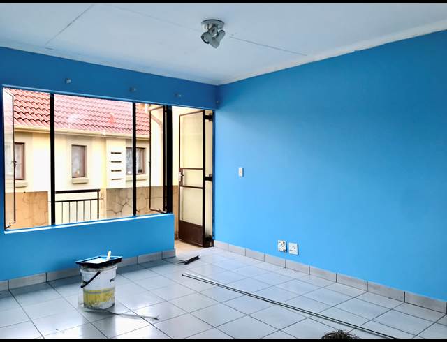 1 bed property to rent in ESTHER PARK