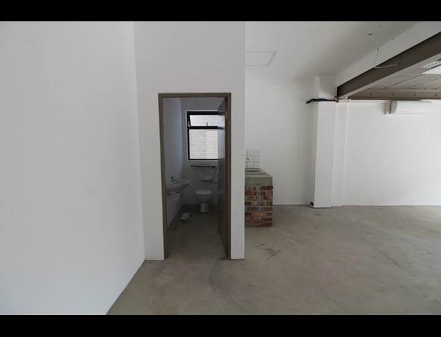 105M² WORKSHOP TO LET IN MAITLAND