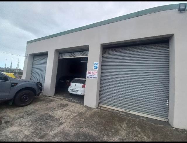 90M² WORKSHOP RENTED IN NORTH END