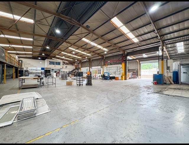 2,363M² WAREHOUSE TO LET IN WESTMEAD