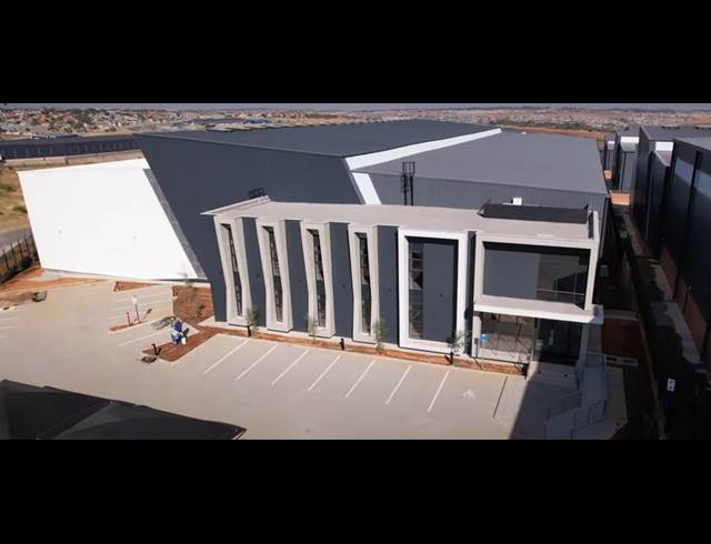 5,835M² WAREHOUSE TO LET IN SAMRAND BUSINESS PARK