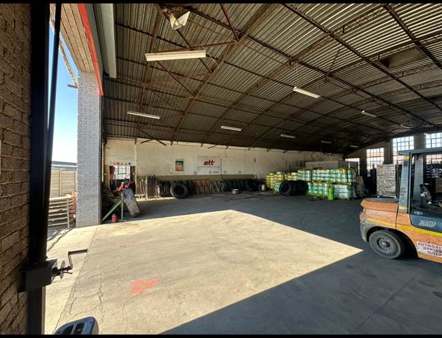 2,008M² WAREHOUSE TO LET IN ELANDSFONTEIN